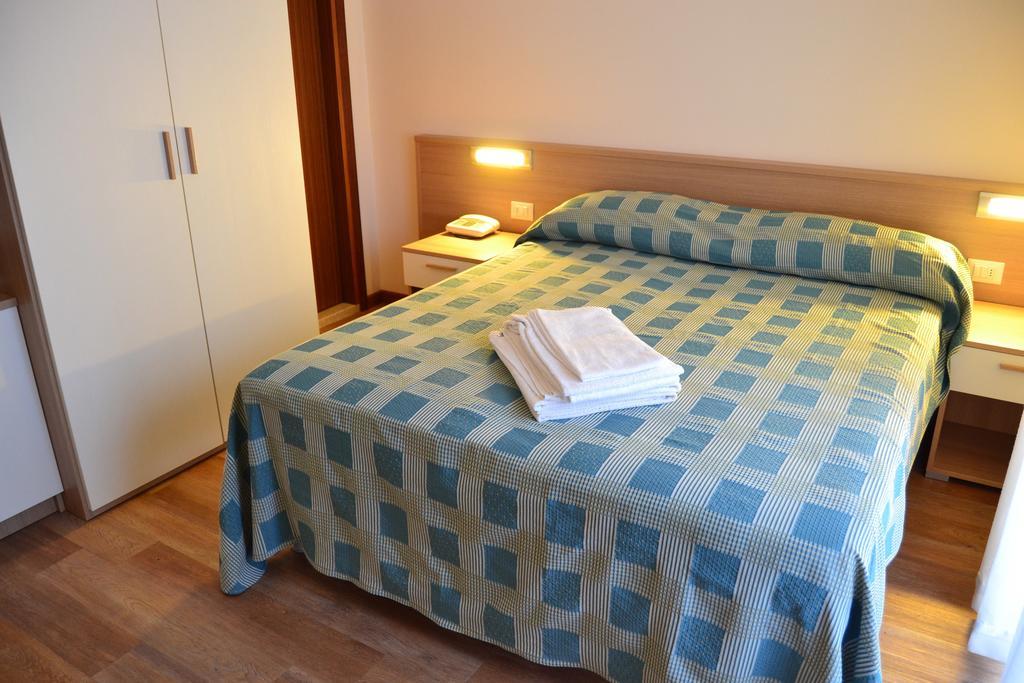 Hotel Midi Lido di Jesolo Dış mekan fotoğraf